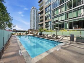 1111 S Grand Avenue PH 5, Los Angeles CA 90015
