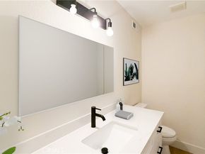 700 W La Veta D5, Orange CA 92868