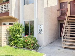 700 W La Veta D5, Orange CA 92868