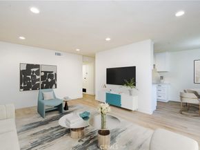 700 W La Veta D5, Orange CA 92868