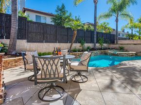 12 Via Hacienda, Rancho Santa Margarita CA 92688