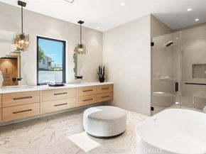 53 Montecito, Corona Del Mar CA 92625