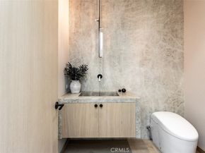 53 Montecito, Corona Del Mar CA 92625