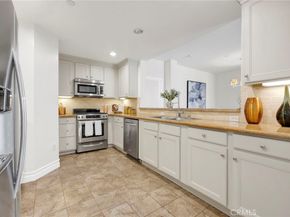1726 S Bentley Avenue 403, Los Angeles CA 90025