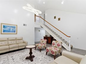 20542 Bearsden, Huntington Beach CA 92646