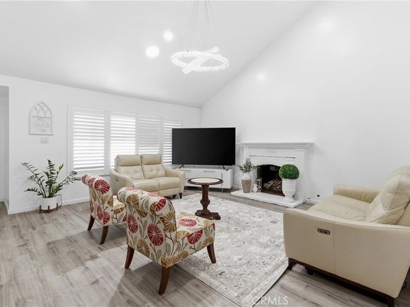 20542 Bearsden, Huntington Beach CA 92646