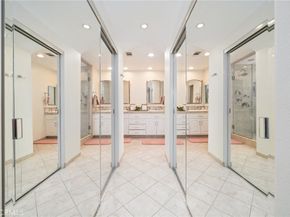 49 Pinewood 25, Irvine CA 92604
