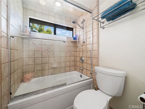49 Pinewood 25, Irvine CA 92604