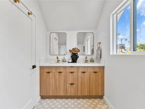 1606 N Kingsley, Los Angeles CA 90027