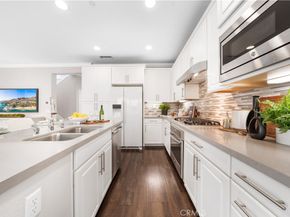 102 Yellow Pine, Irvine CA 92618