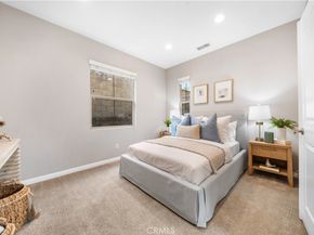 102 Yellow Pine, Irvine CA 92618