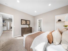 102 Yellow Pine, Irvine CA 92618