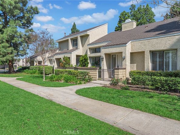 94 Smokestone, Irvine CA 92614