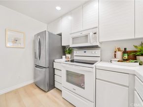 2233 Martin 204, Irvine CA 92612