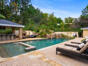 25582 Rapid Falls, Laguna Hills CA 92653