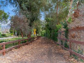 25582 Rapid Falls, Laguna Hills CA 92653