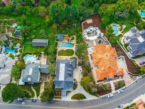 25582 Rapid Falls, Laguna Hills CA 92653