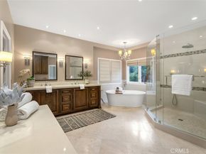 25582 Rapid Falls, Laguna Hills CA 92653