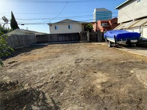 17091 B Lane, Huntington Beach CA 92647