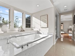 10 Shadybend, Irvine CA 92602