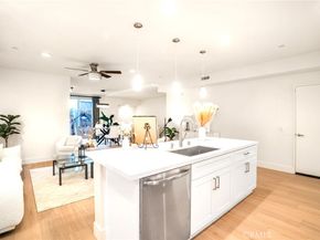 617 Rockefeller, Irvine CA 92612