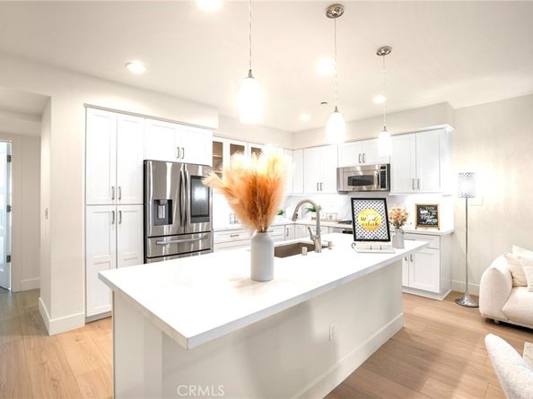 617 Rockefeller, Irvine CA 92612