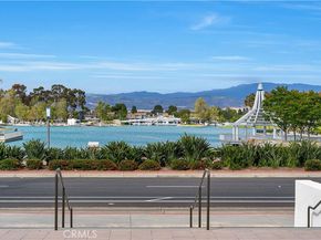 65 Pinewood 33, Irvine CA 92604