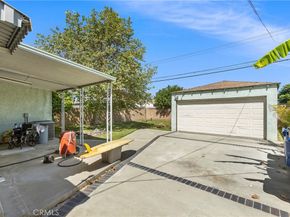 5902 Blackthorne, Lakewood CA 90712