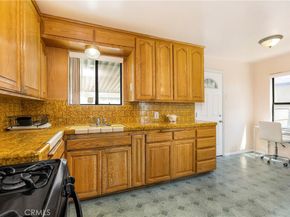 5902 Blackthorne, Lakewood CA 90712