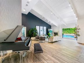 13692 Jenet, Santa Ana CA 92705