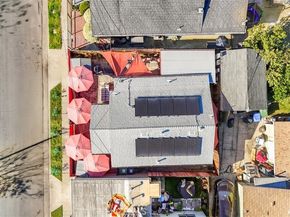 657 W 66th, Los Angeles CA 90044