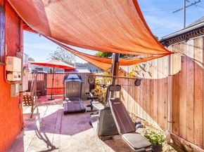 657 W 66th, Los Angeles CA 90044