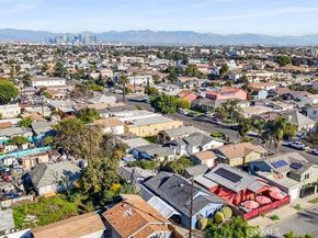 657 W 66th, Los Angeles CA 90044