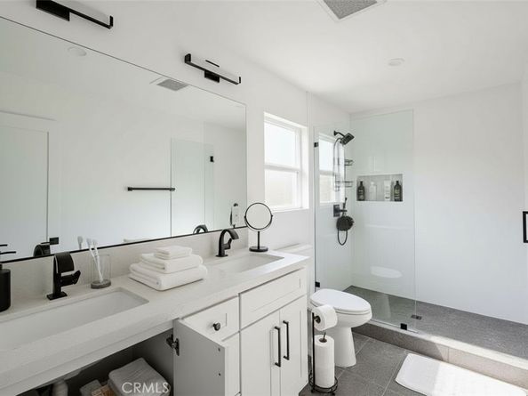 4814 Hedda, Lakewood CA 90712