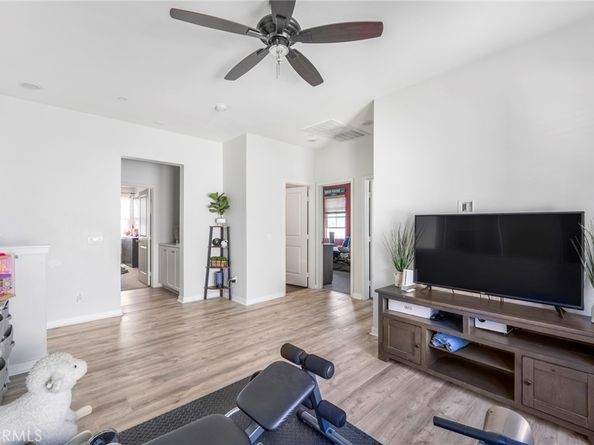 1633 Topeka Place, Upland CA 91784