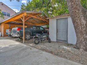 1115 W 41st Street, Los Angeles CA 90037