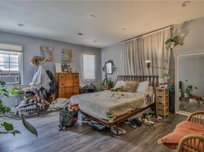 1115 W 41st Street, Los Angeles CA 90037