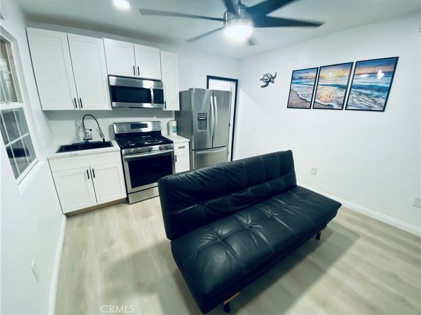 1528 E 11th Street, Long Beach CA 90813