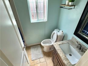 1528 E 11th Street, Long Beach CA 90813