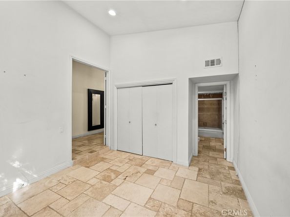 4348 Topanga Canyon, Woodland Hills CA 91364