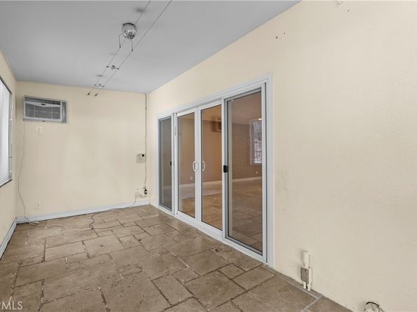 4348 Topanga Canyon, Woodland Hills CA 91364