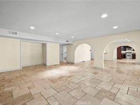 4348 Topanga Canyon, Woodland Hills CA 91364