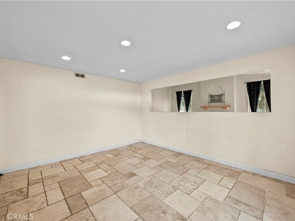 4348 Topanga Canyon, Woodland Hills CA 91364