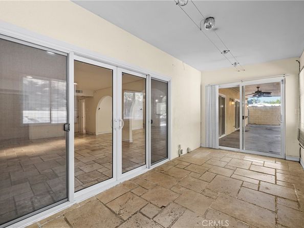 4348 Topanga Canyon, Woodland Hills CA 91364