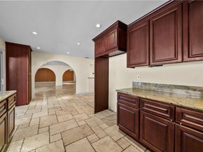 4348 Topanga Canyon, Woodland Hills CA 91364