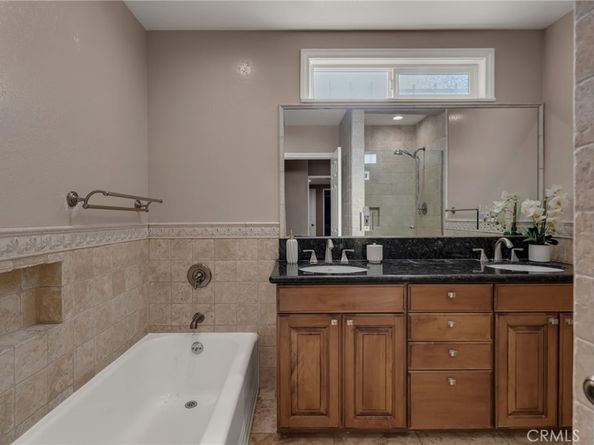 10624 S 6th Avenue, Inglewood CA 90303