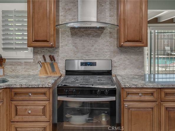 10624 S 6th Avenue, Inglewood CA 90303