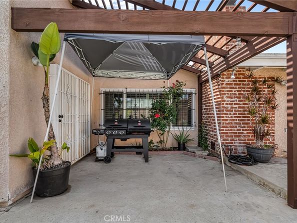 10624 S 6th Avenue, Inglewood CA 90303