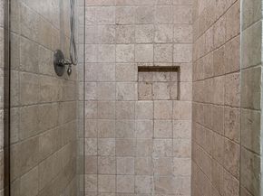 10624 S 6th Avenue, Inglewood CA 90303