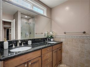 10624 S 6th Avenue, Inglewood CA 90303